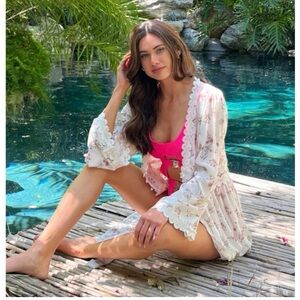 Floral with lace trim kimono Rose Velvet size L